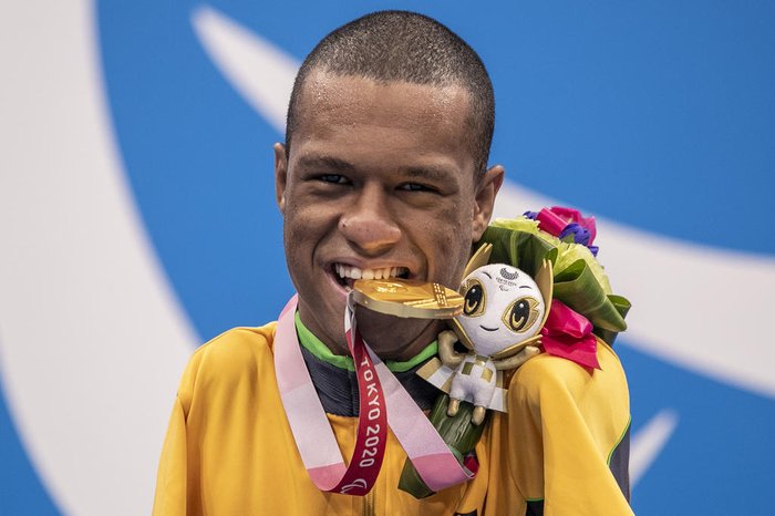 Gabriel Araújo que trouxe duas medalhas de ouro e uma de prata da natação. Foto por: Ale Cabral /CPB/Divulgação